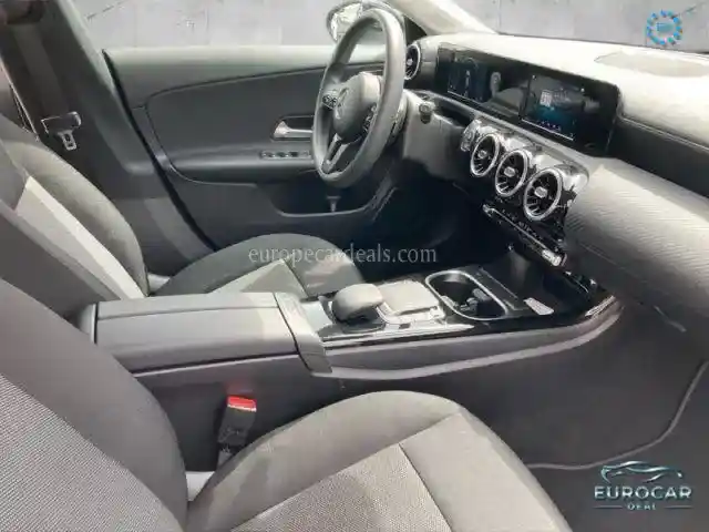 Mercedes-Benz CLA 200 Shooting Brake