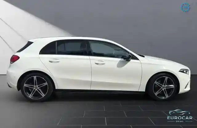 Mercedes-Benz A 220