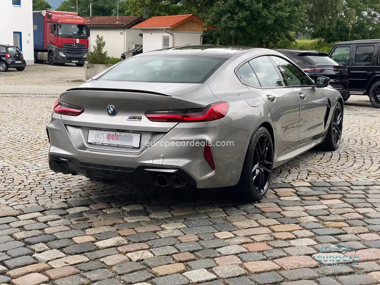 BMW M8