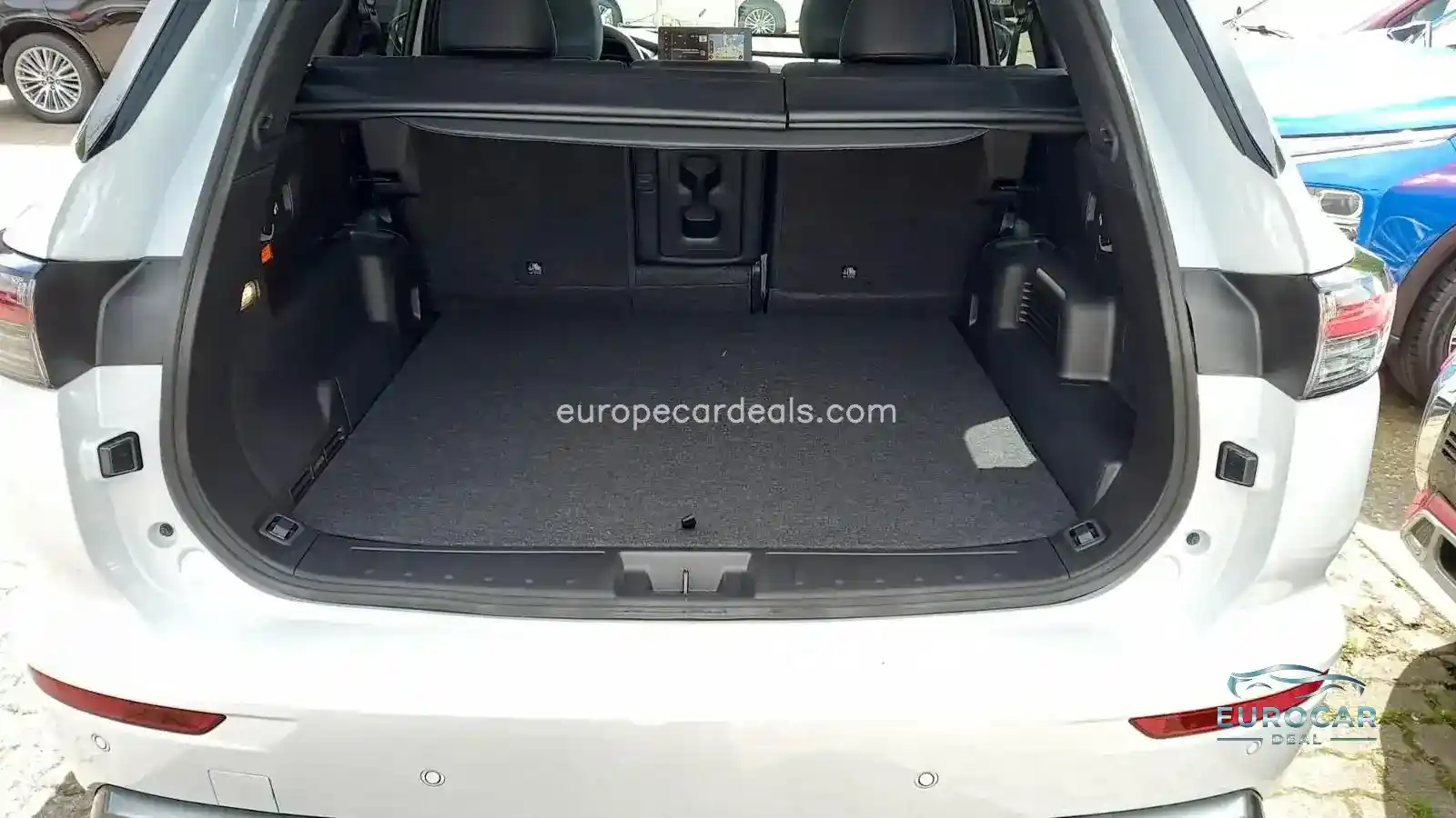 Mitsubishi Plug-in Hybrid Outlander