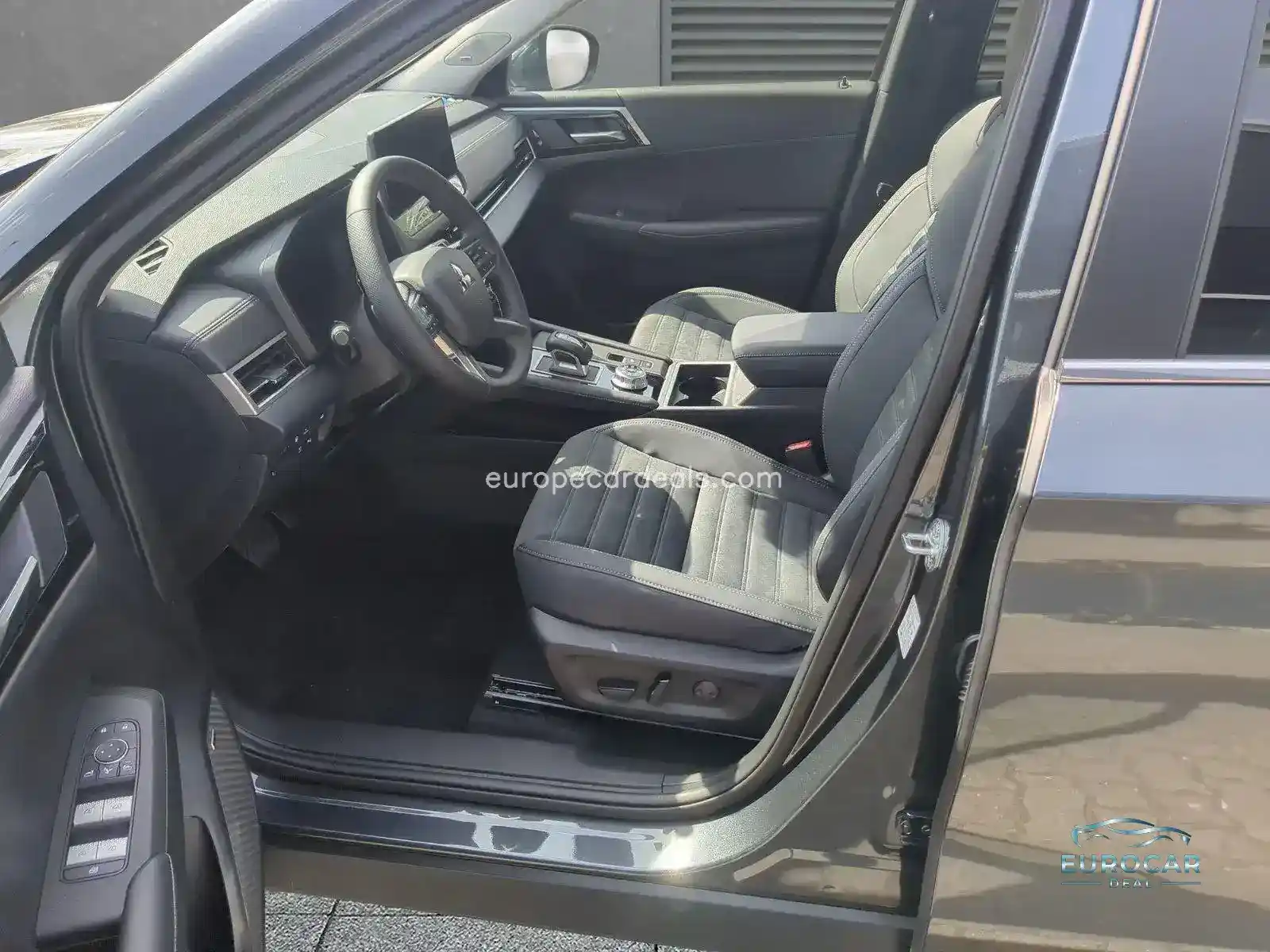 Mitsubishi Plug-in Hybrid Outlander