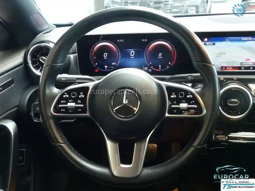 Mercedes-Benz CLA 220