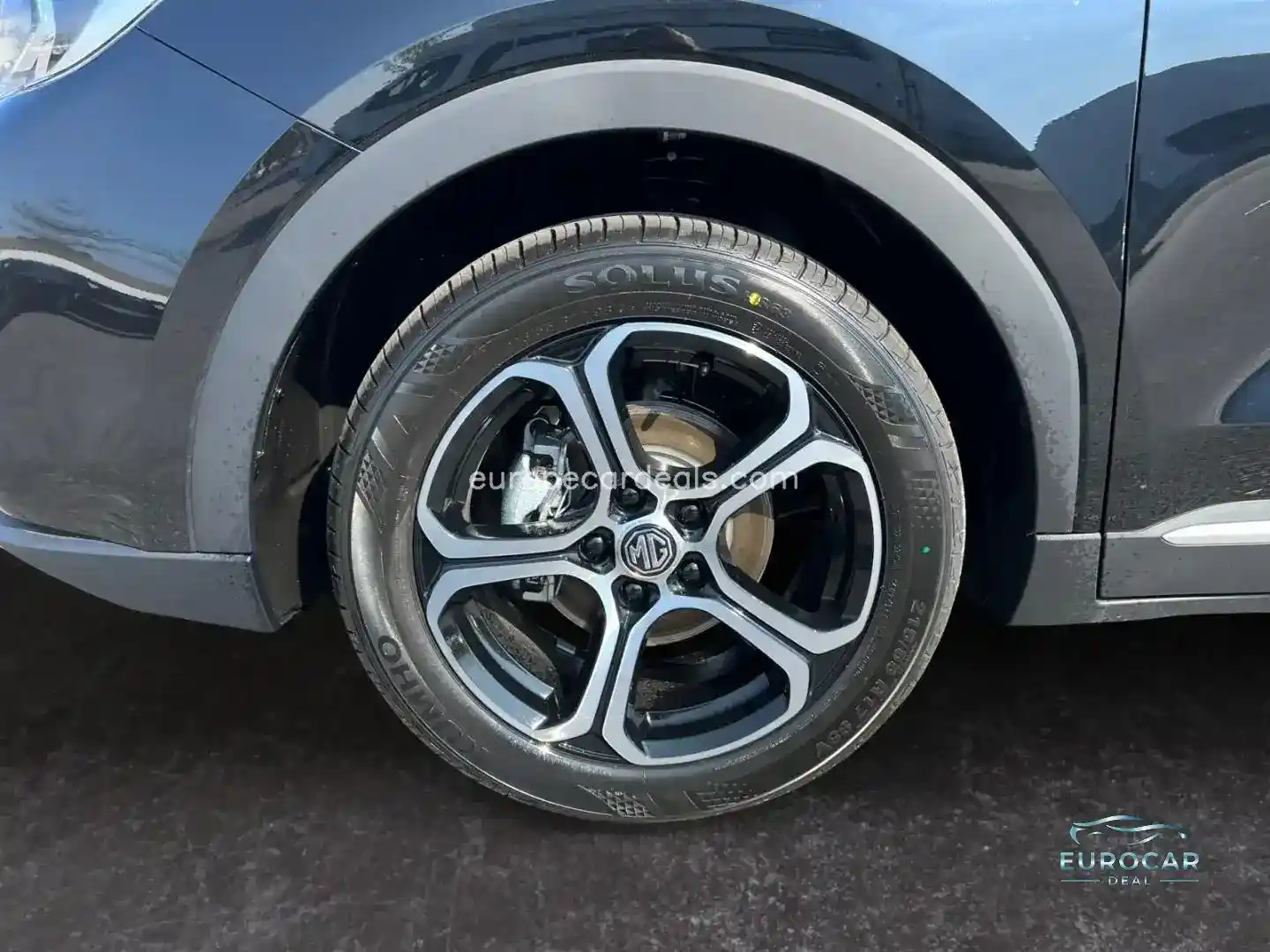 MG ZS