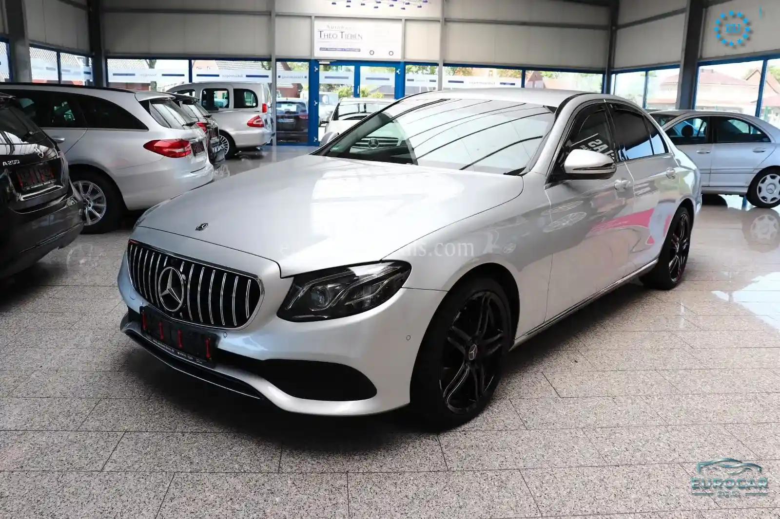 Mercedes-Benz E 220