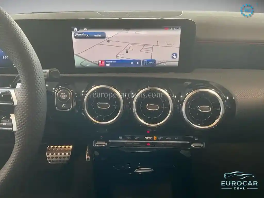 Mercedes-Benz A 220