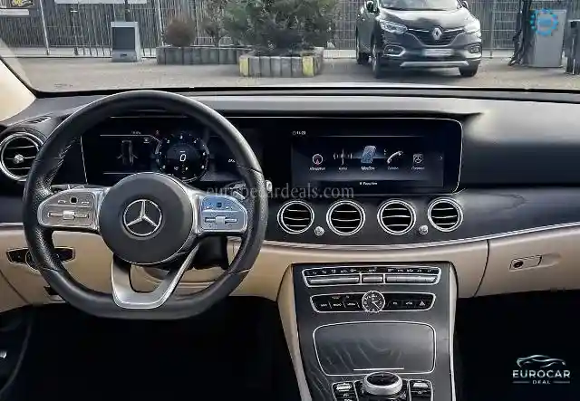 Mercedes-Benz E 400