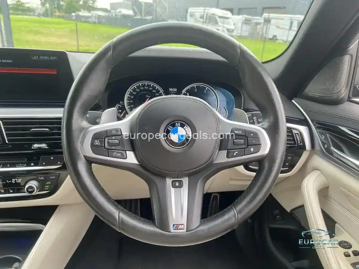 BMW 530
