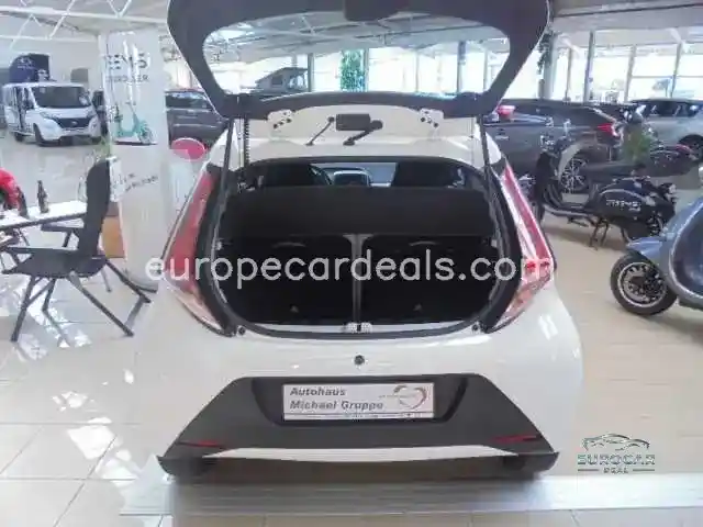 Toyota Aygo (X)