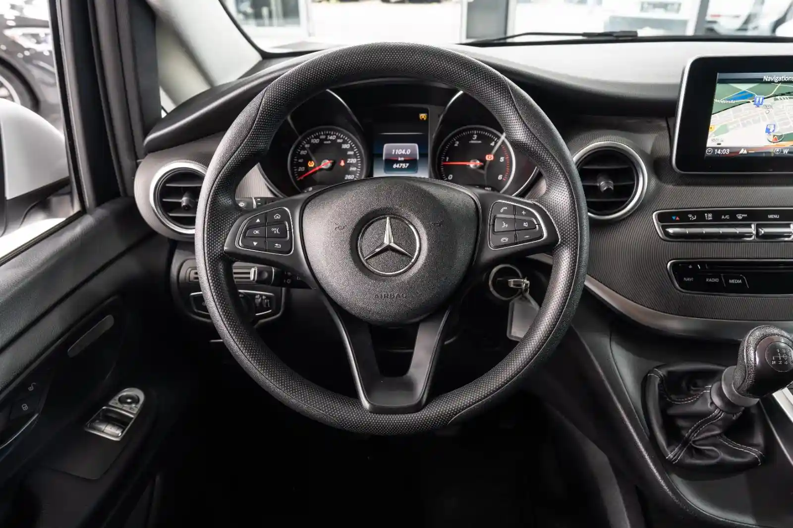 Mercedes-Benz V 200