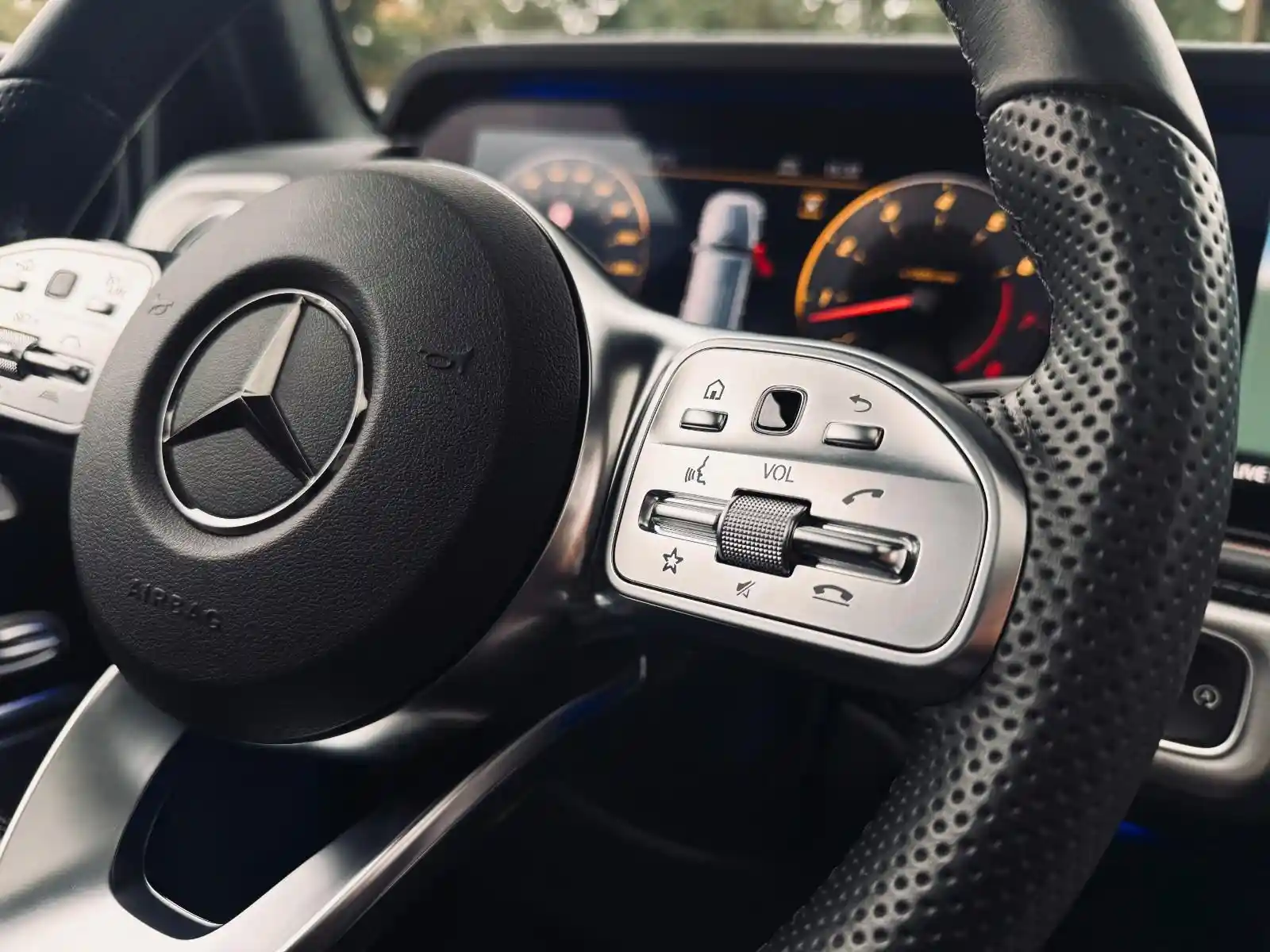 Mercedes-Benz G 500