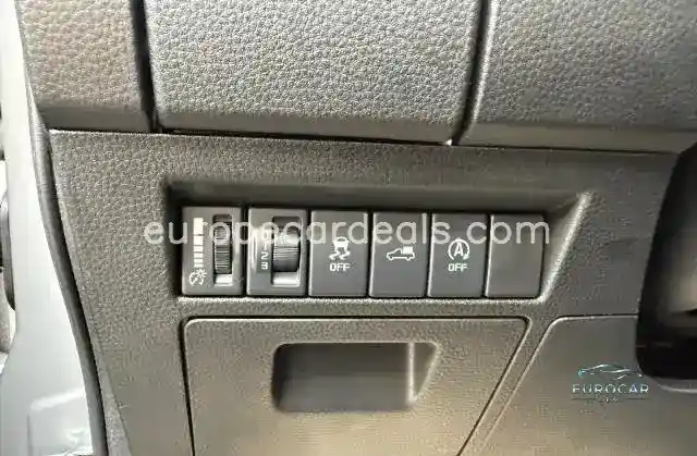 Double Cab 4WD LS SHZ Totwinkelassistent S