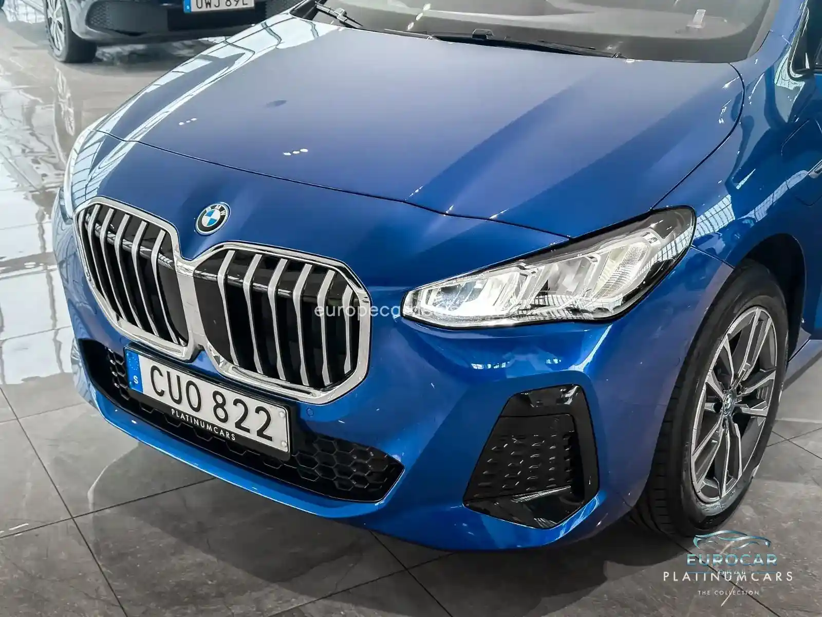BMW 225