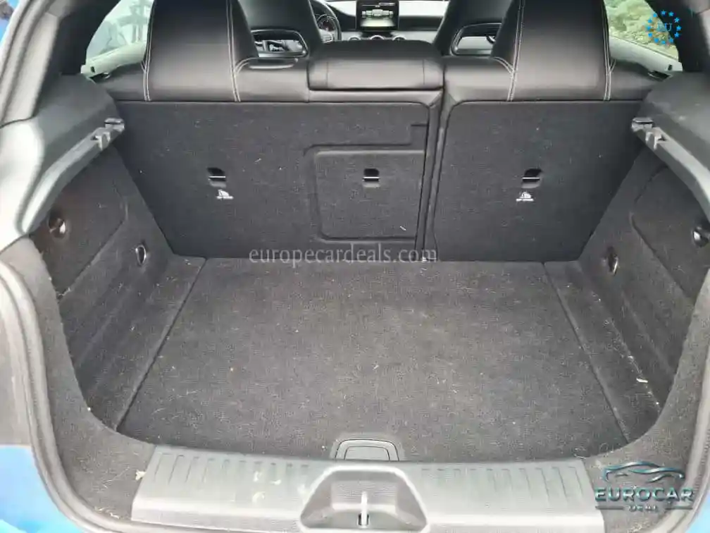 Mercedes-Benz A 220