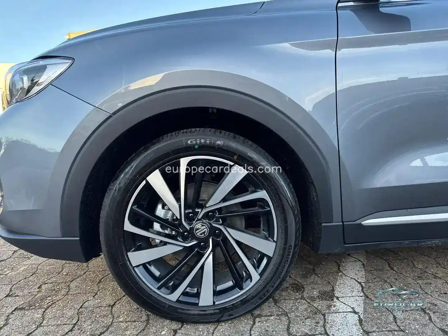 MG ZS