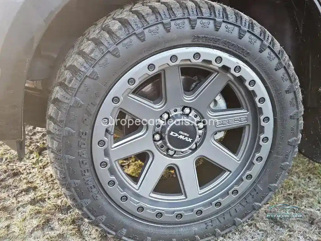 Double Cab 4WD Autm. V-Cross