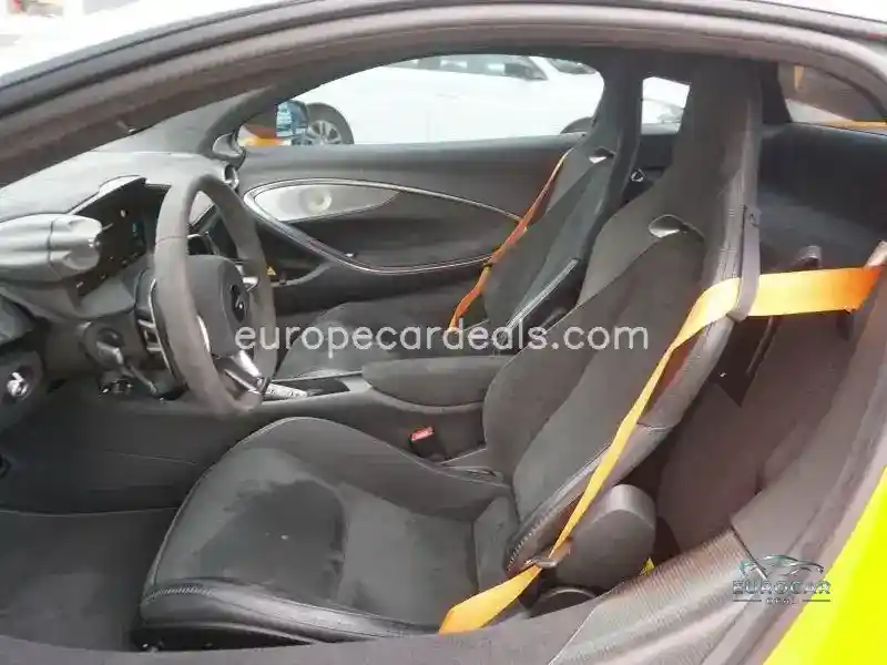 McLaren Artura