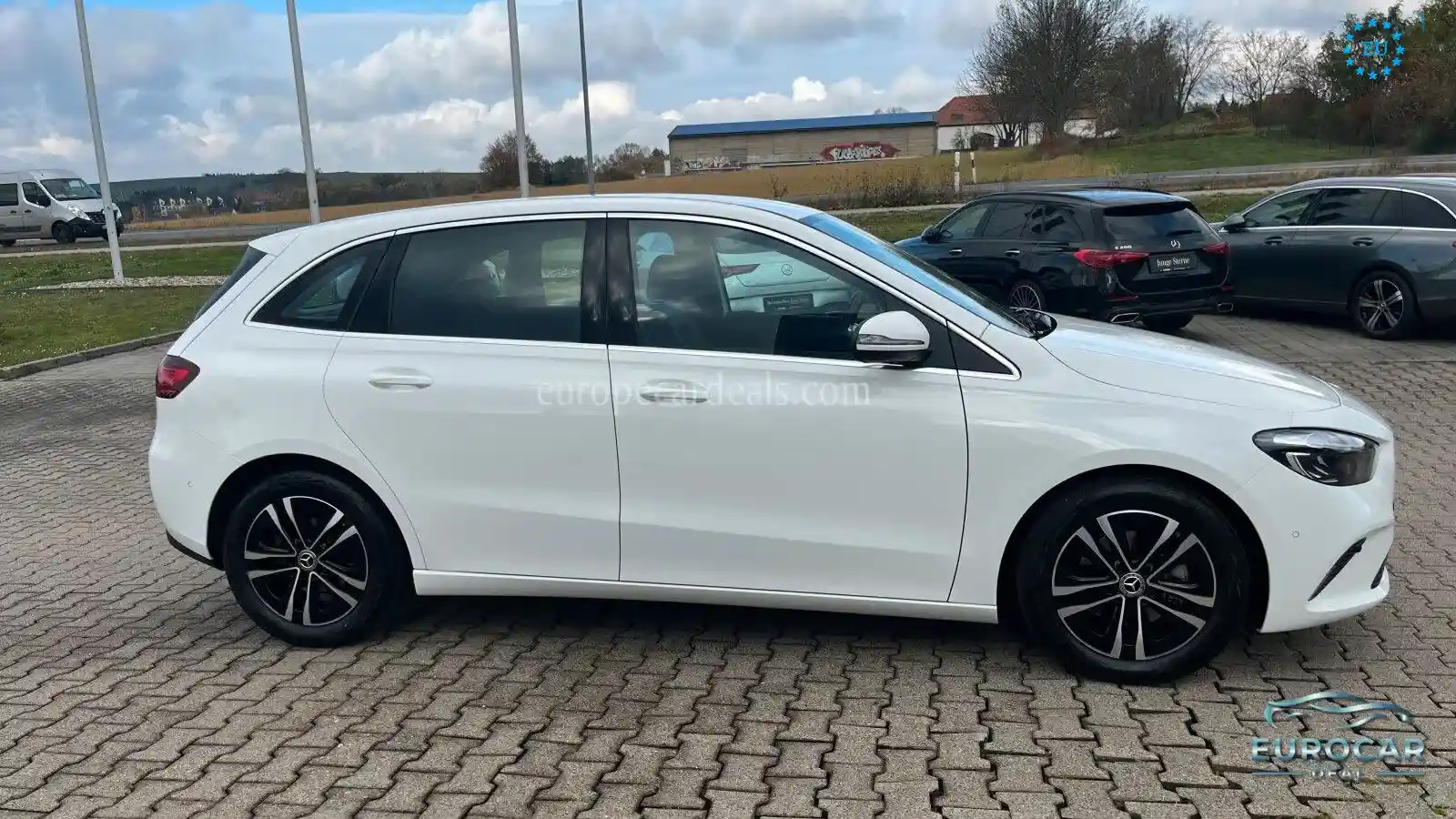 Mercedes-Benz B 180
