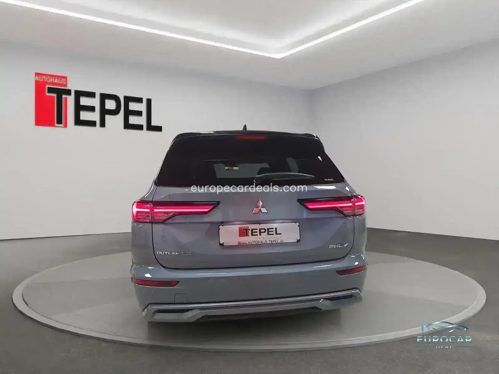 Mitsubishi Plug-in Hybrid Outlander
