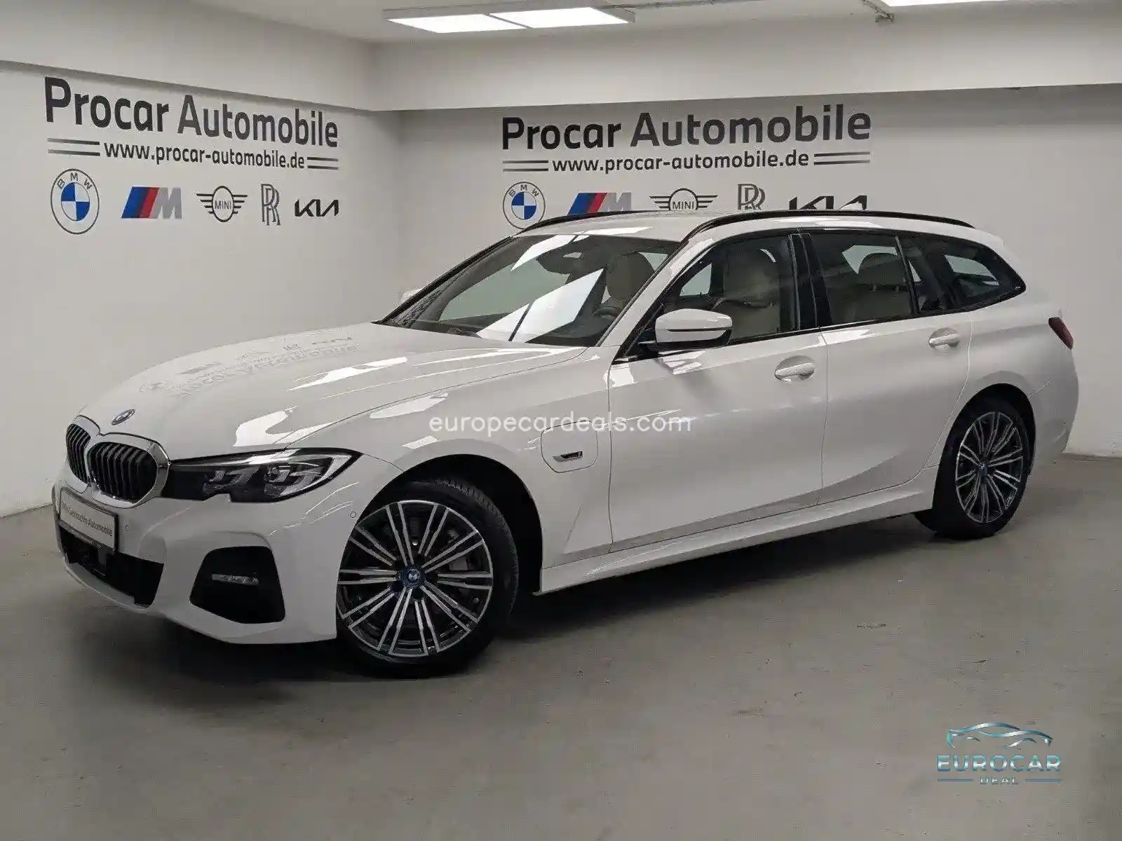 BMW 330