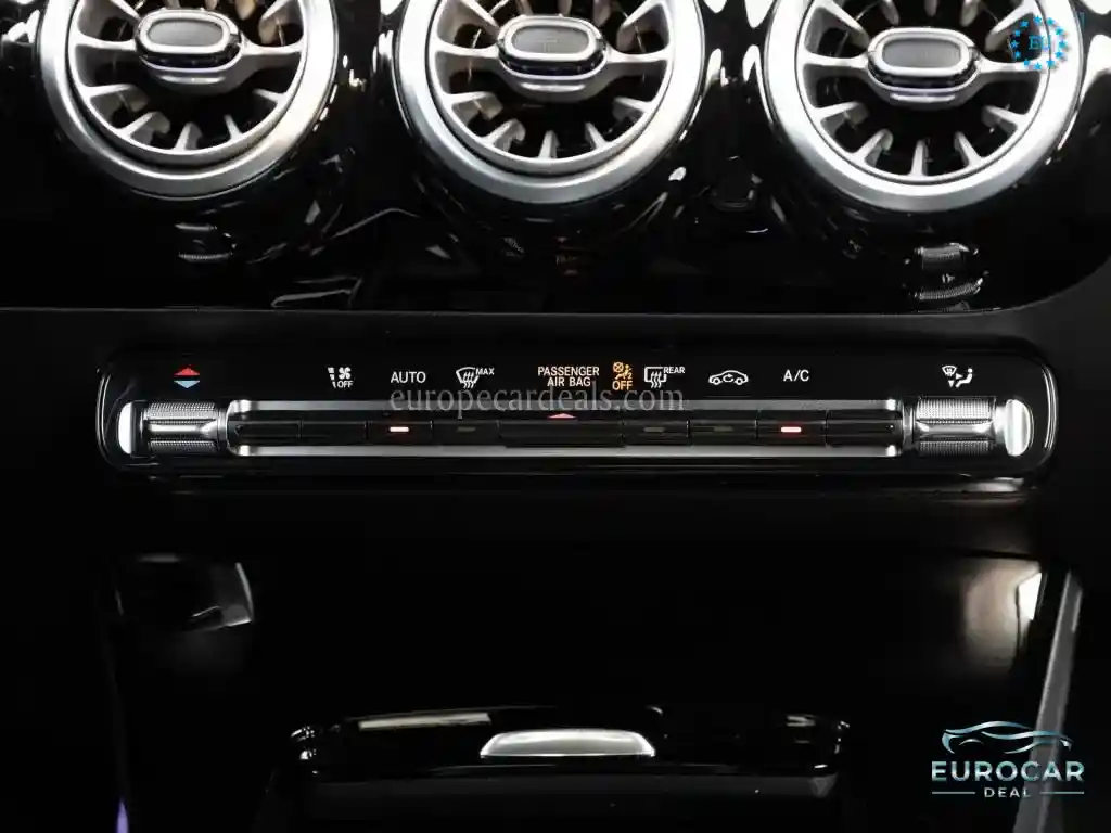 Mercedes-Benz CLA 220