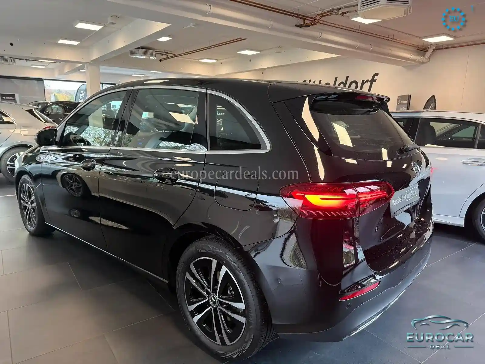 Mercedes-Benz B 180