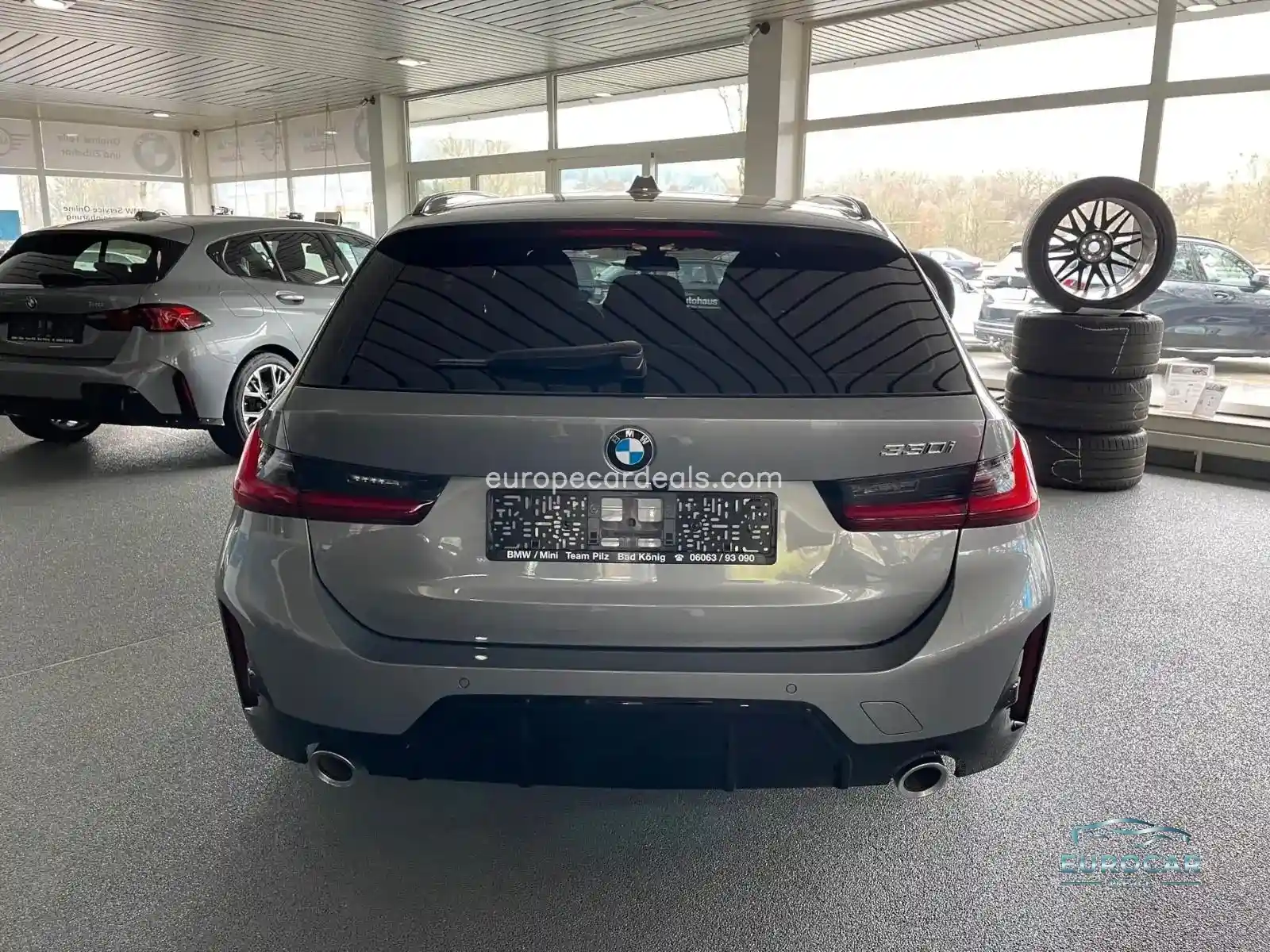 BMW 330