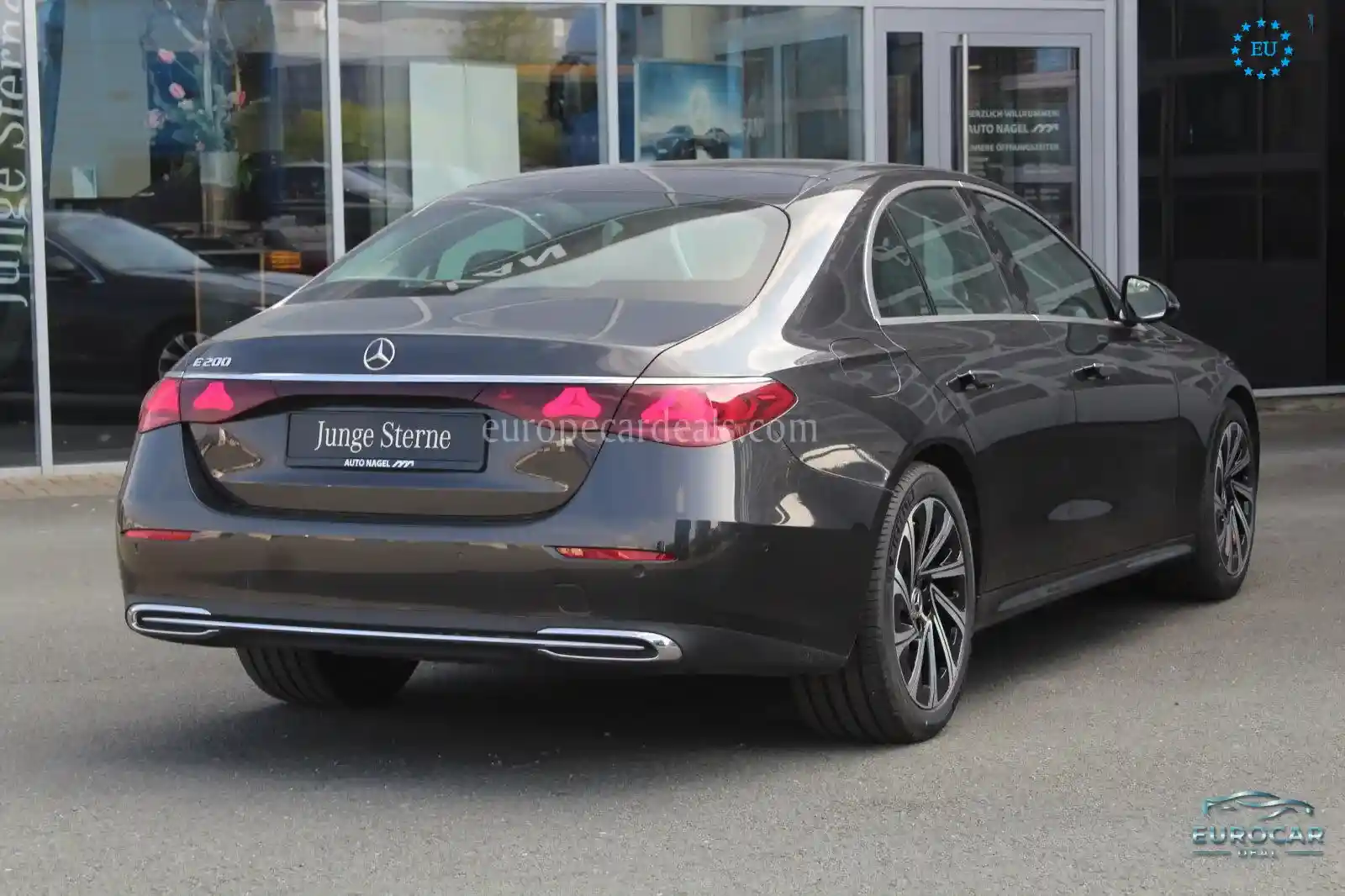 Mercedes-Benz E 200