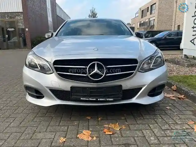 Mercedes-Benz E 220