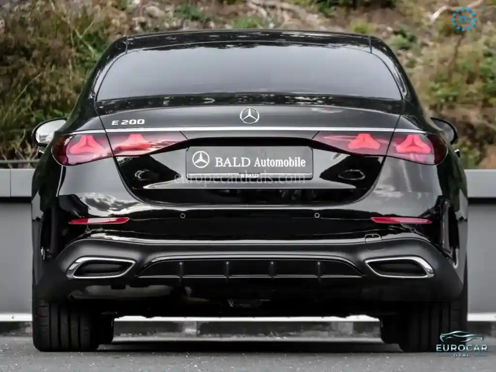 Mercedes-Benz E 200