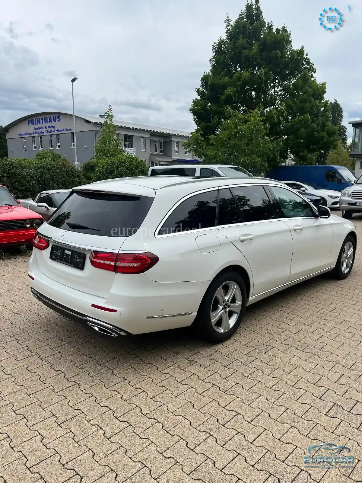 Mercedes-Benz E 220