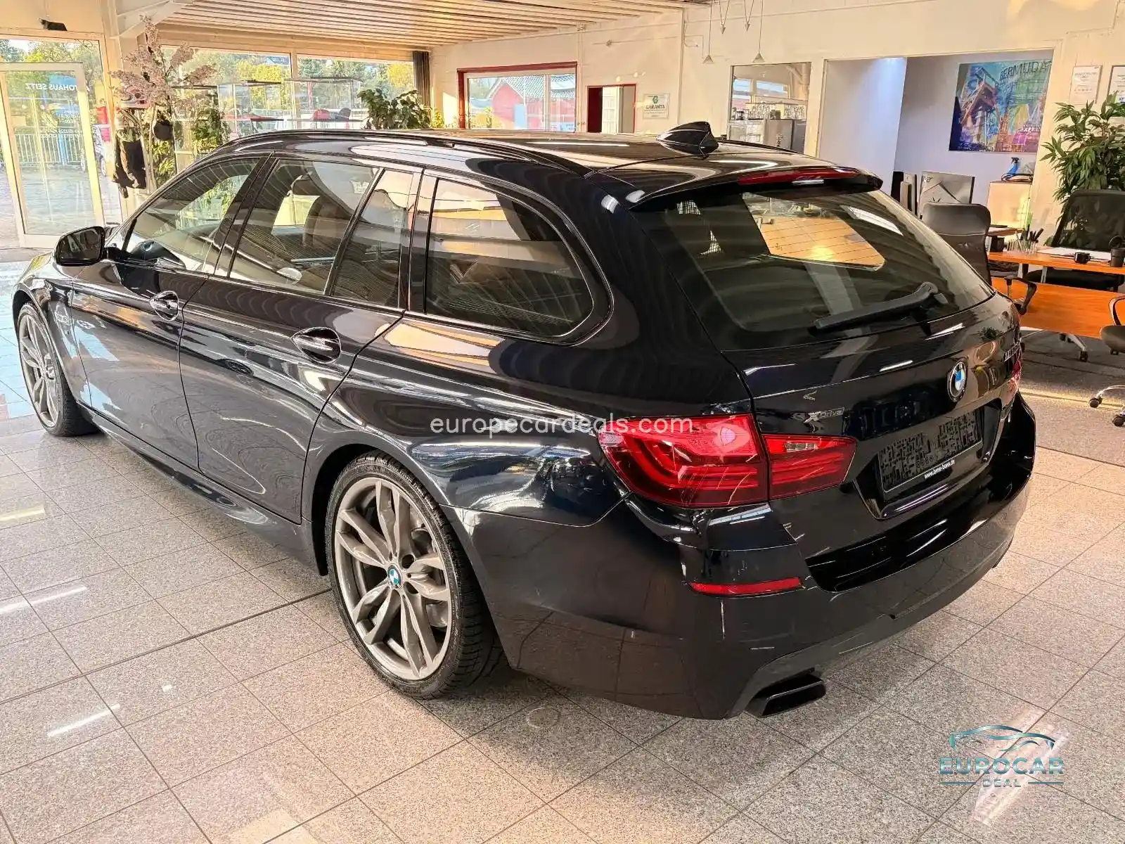 BMW M550