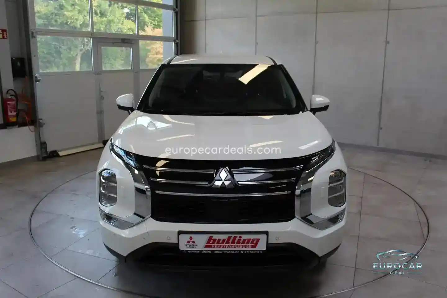Mitsubishi Plug-in Hybrid Outlander