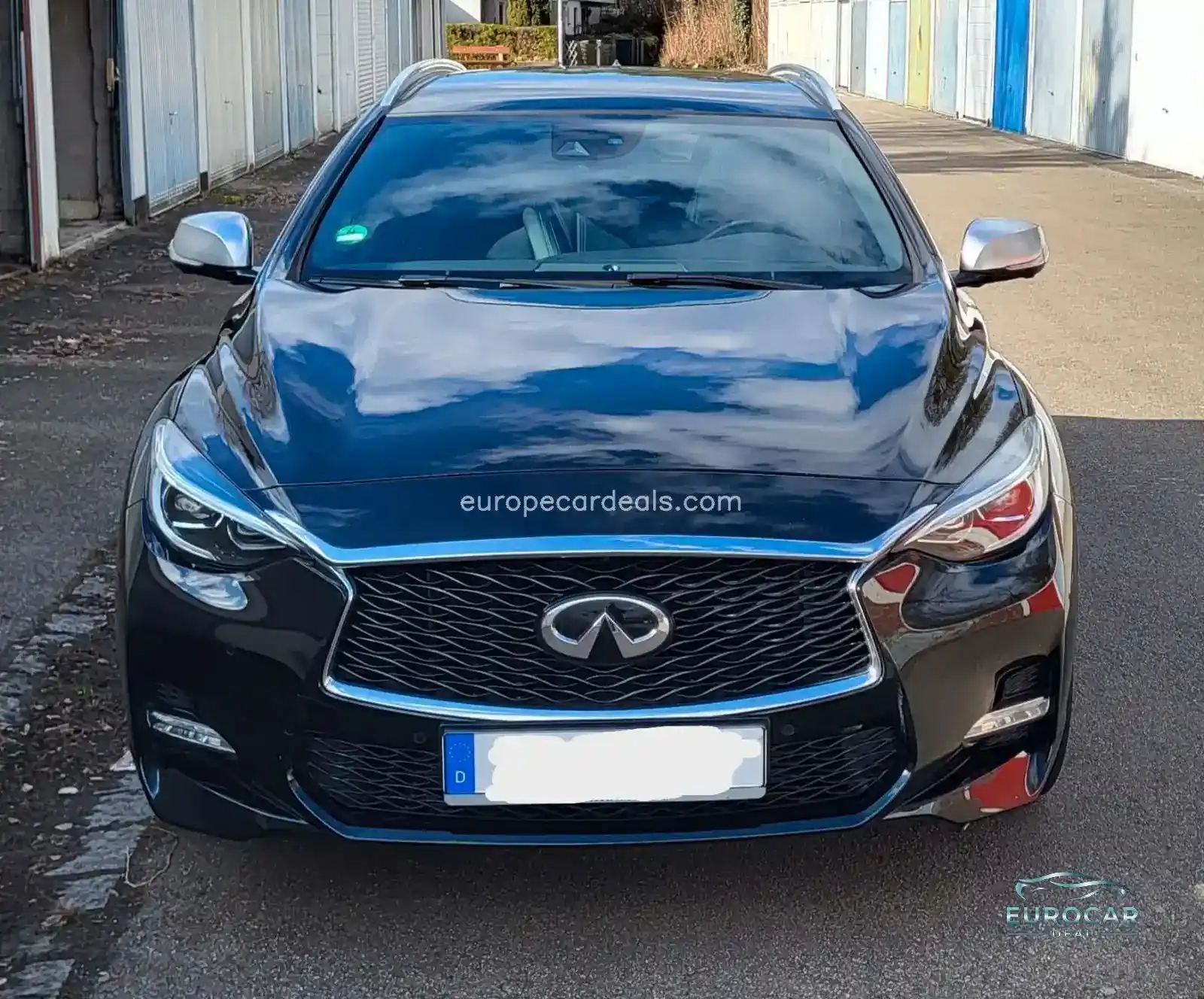 Infiniti Q30