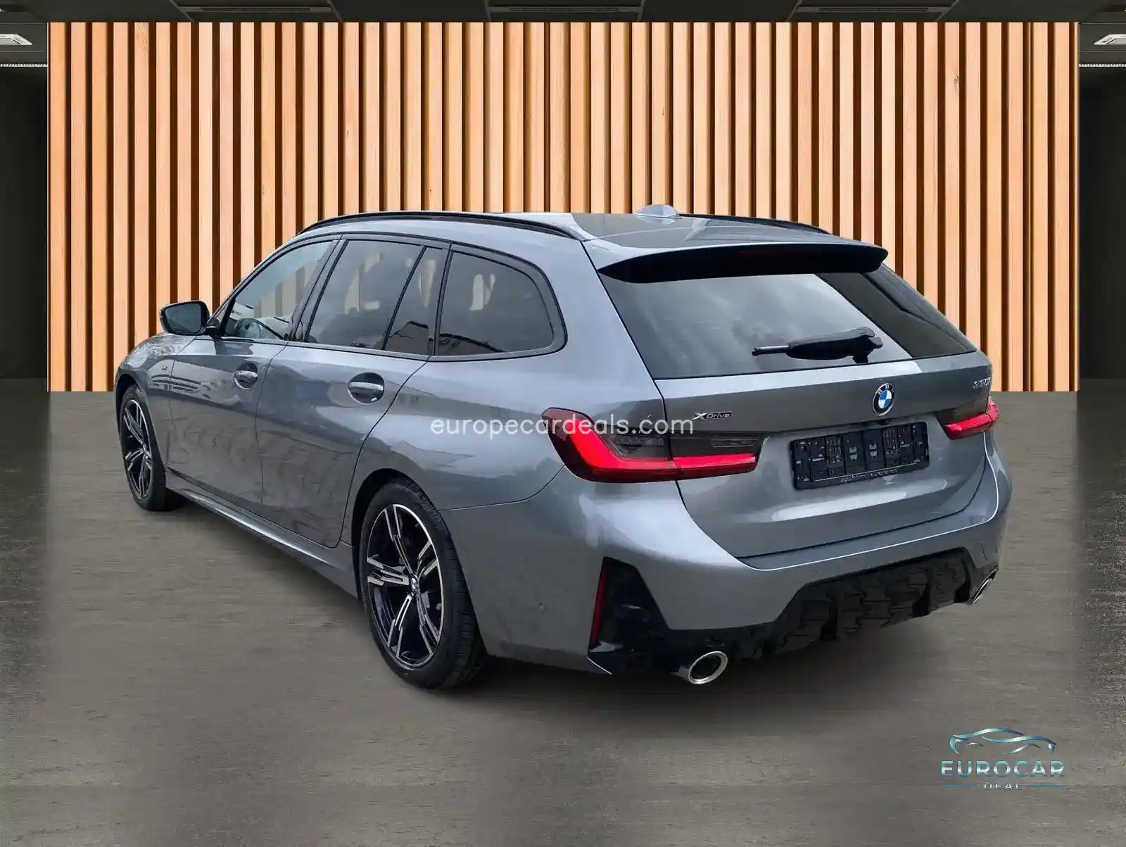 BMW 330