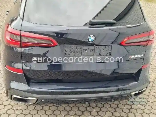 BMW X5 M50