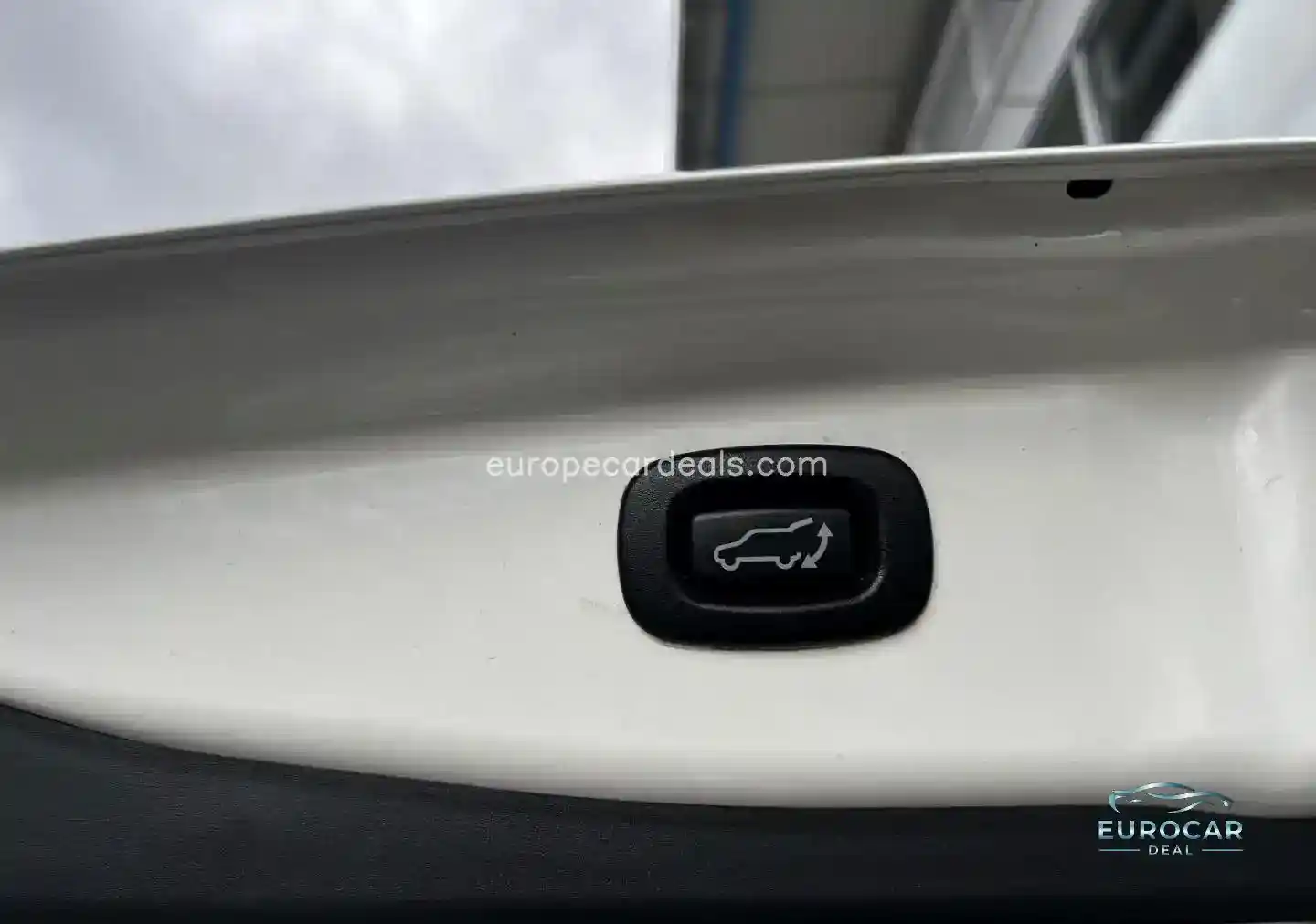 Mitsubishi Plug-in Hybrid Outlander