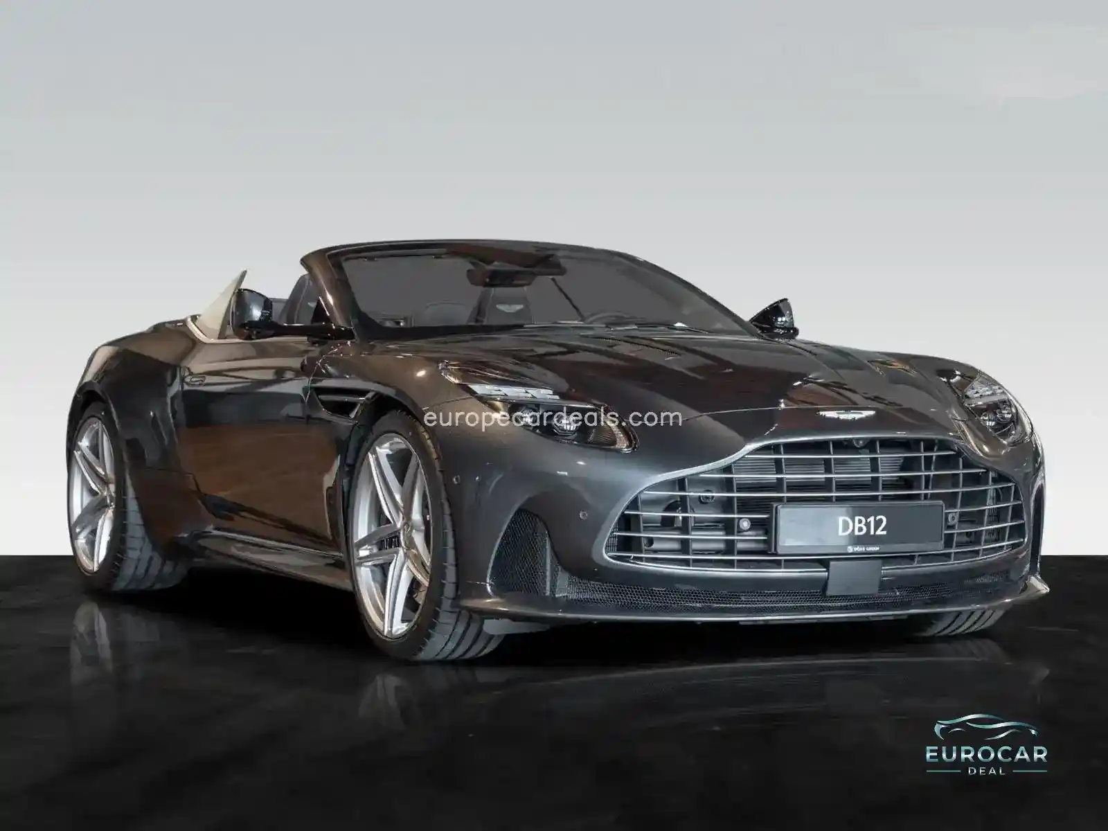 Aston Martin DB12