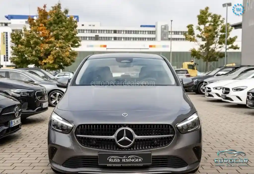 Mercedes-Benz B 180