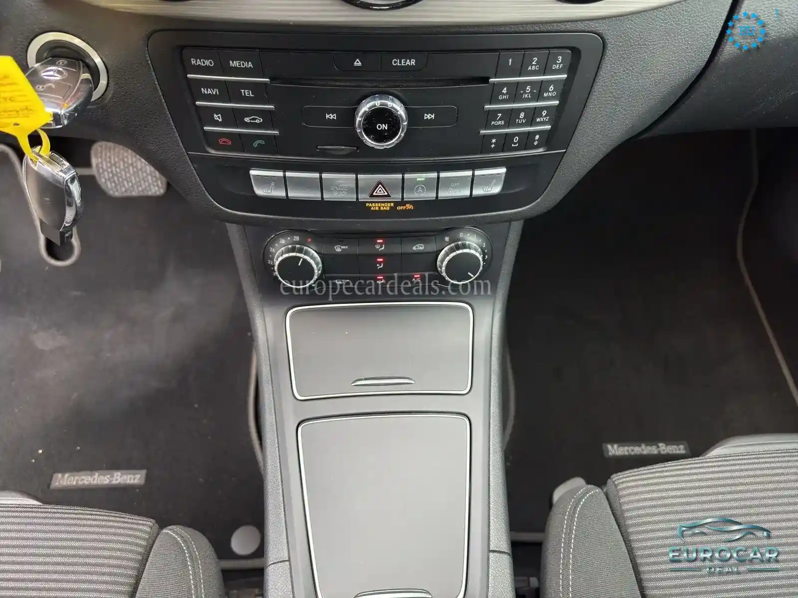 Mercedes-Benz B 180