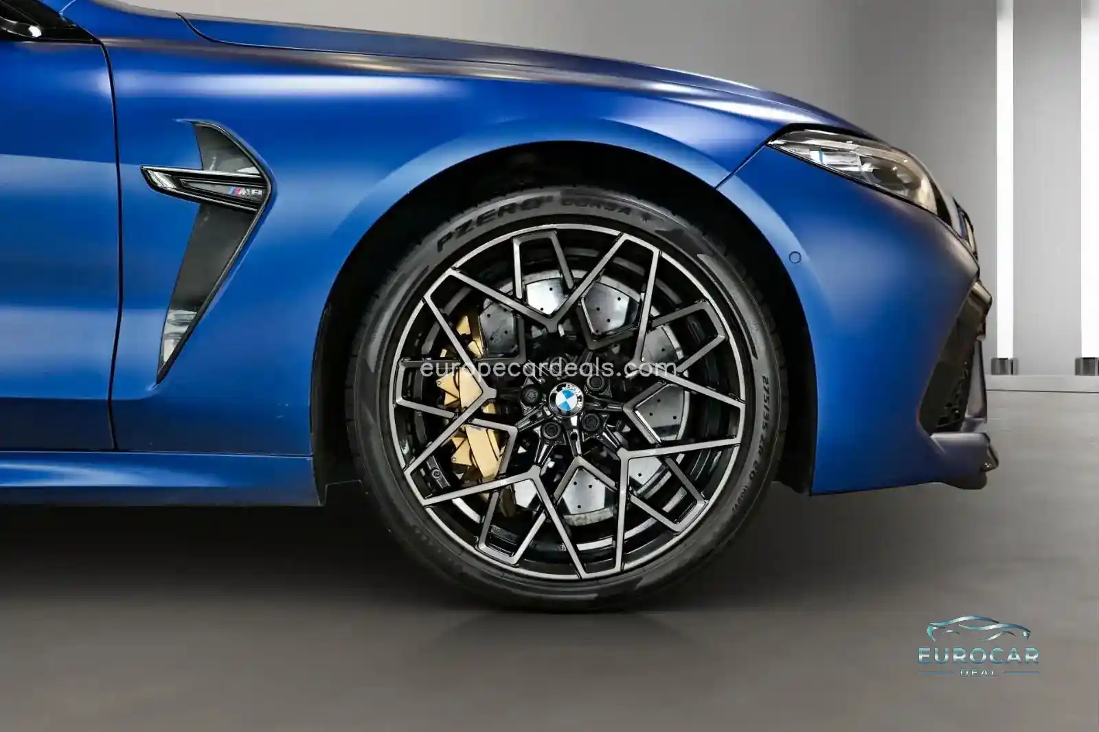 BMW M8