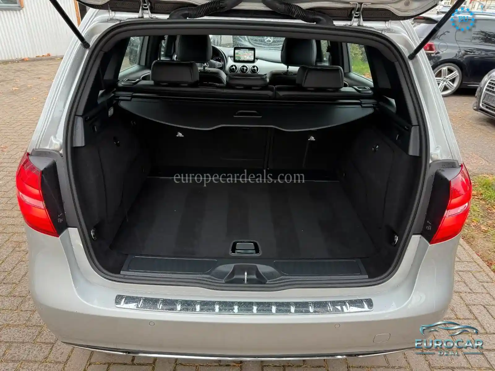 Mercedes-Benz B 200