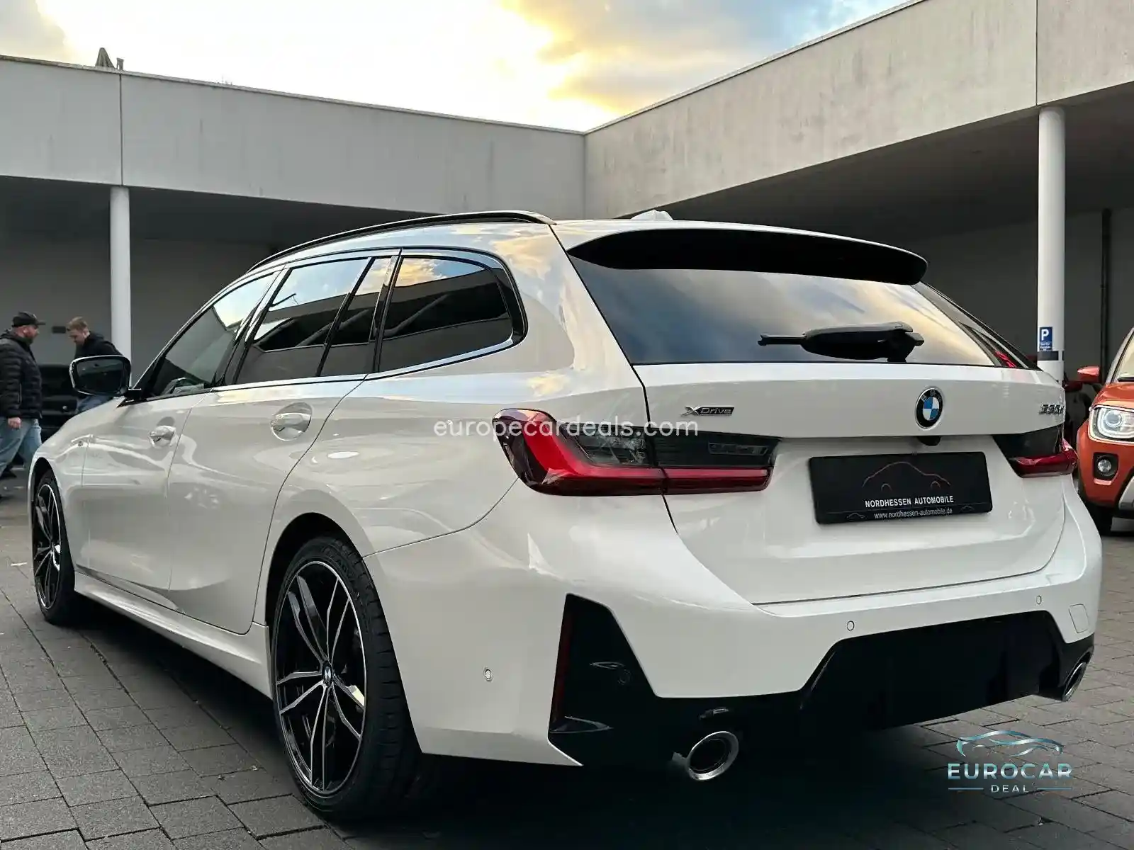 BMW 330