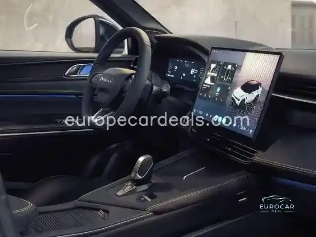 Lynk&Co 01