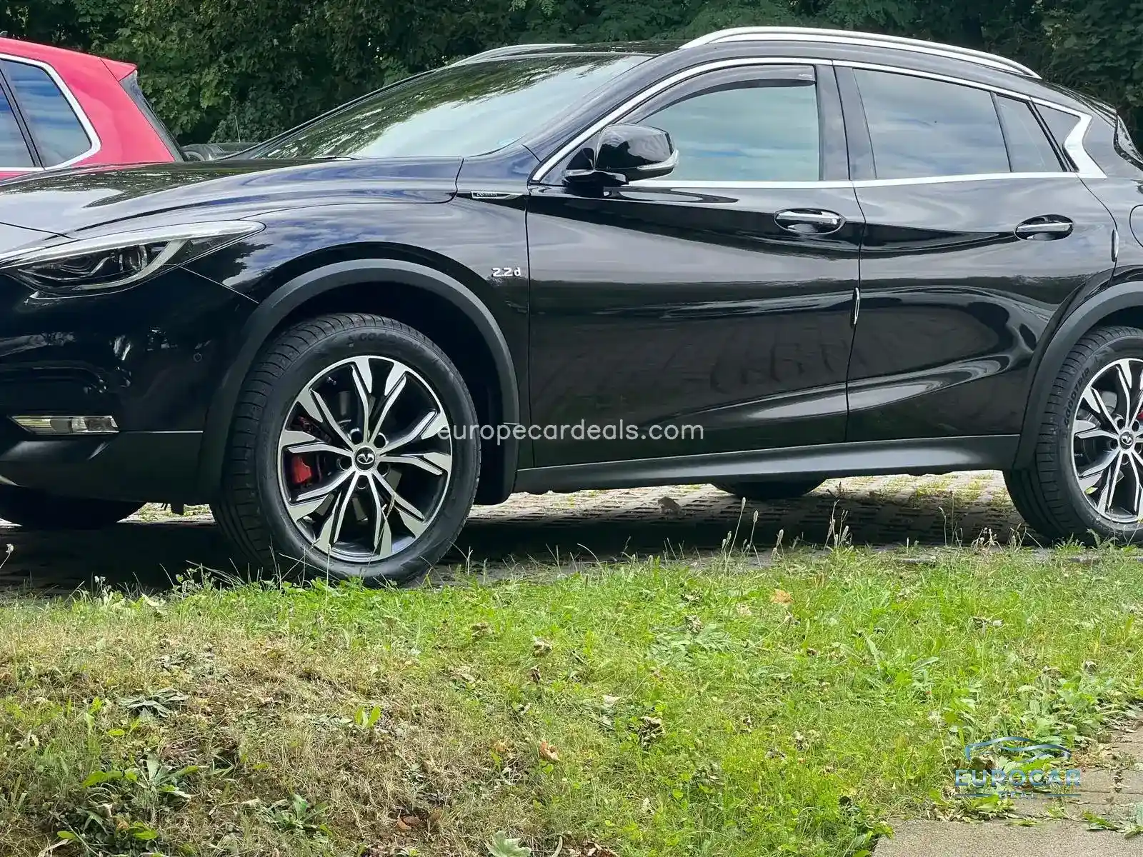 Infiniti QX30