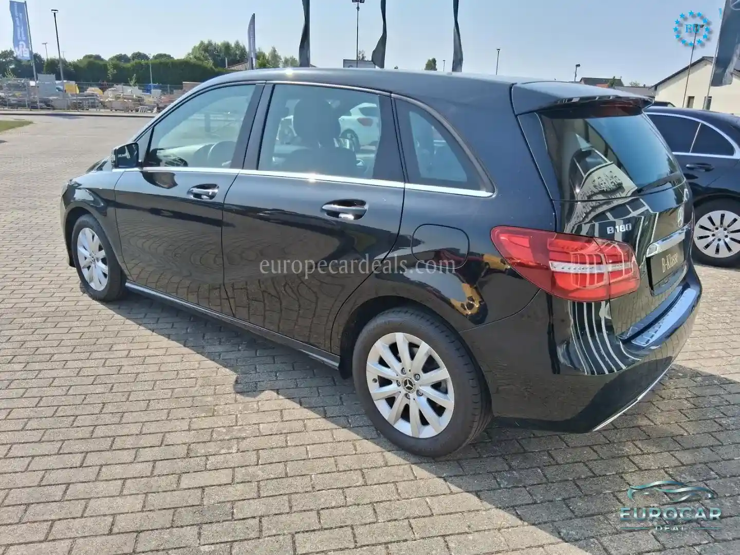 Mercedes-Benz B 180