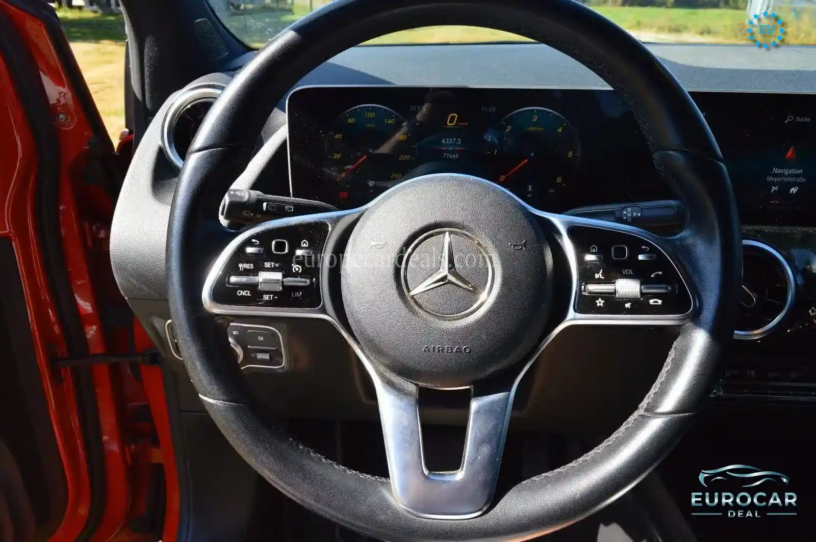 Mercedes-Benz B 180