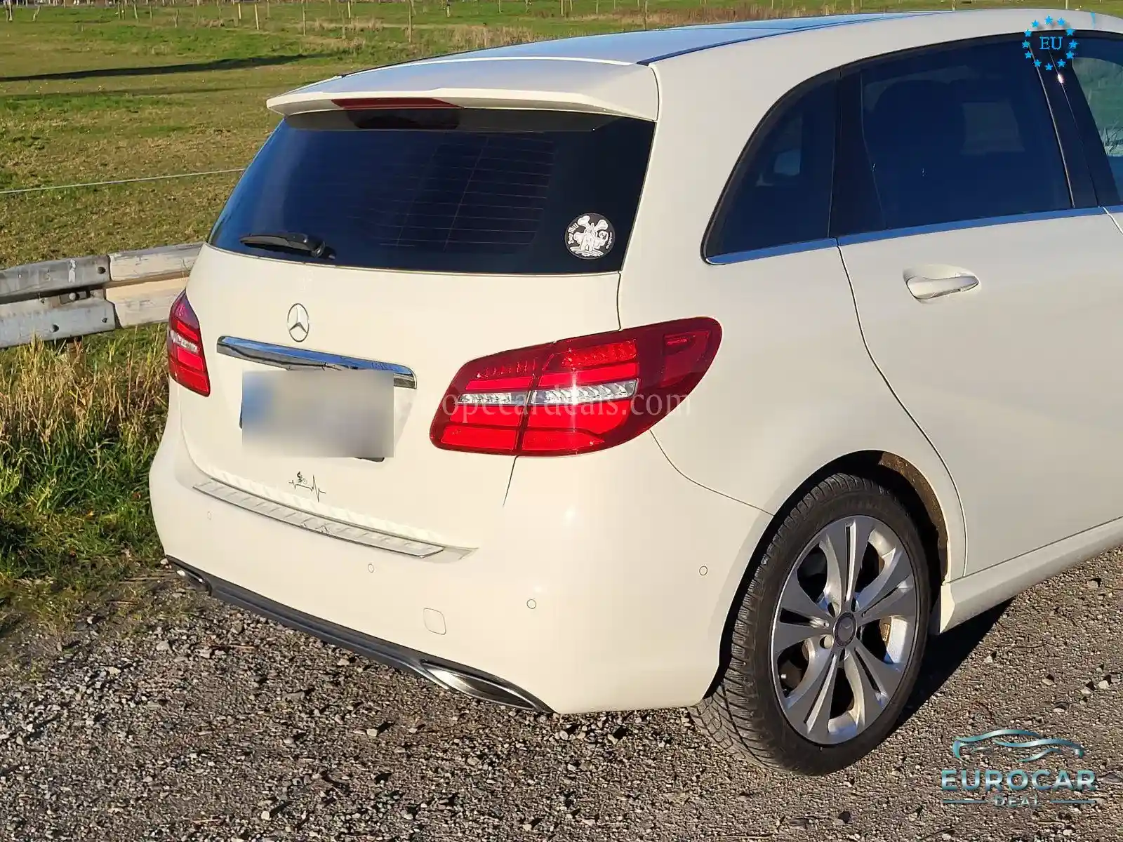 Mercedes-Benz B 220