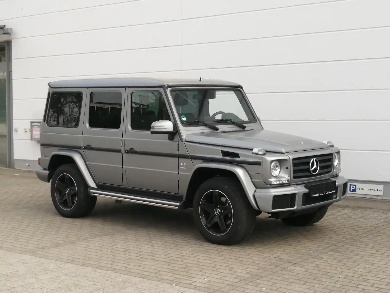 Mercedes-Benz G 500