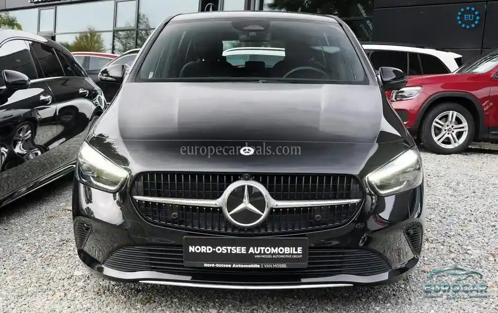Mercedes-Benz B 200
