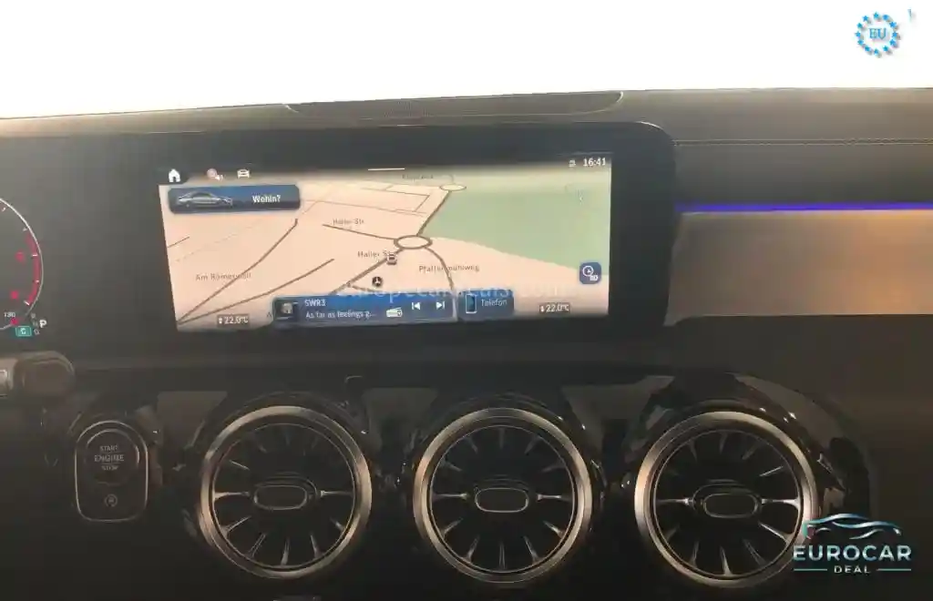 Mercedes-Benz CLA 220